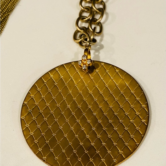 Vintage Oscar de la Renta Gold Plated Statement Round Pendant Necklace - Picture 2 of 8